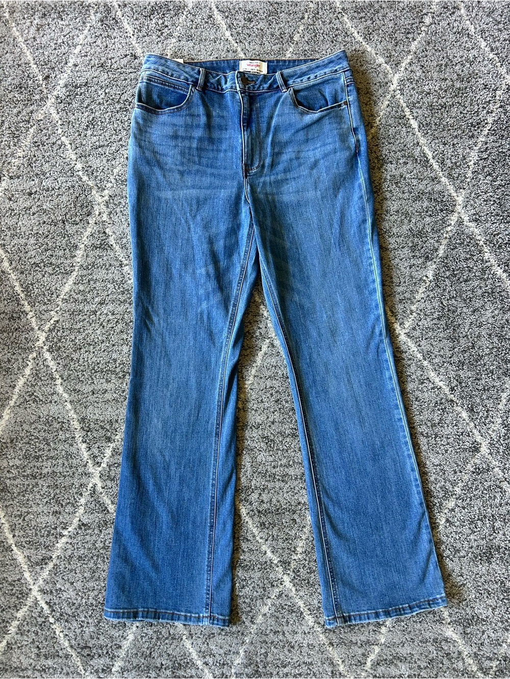 Wrangler Women's High Rise Bootcut Jeans Free to Stretch 34x30